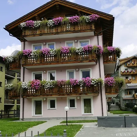 Residenza Paola Aparthotel *